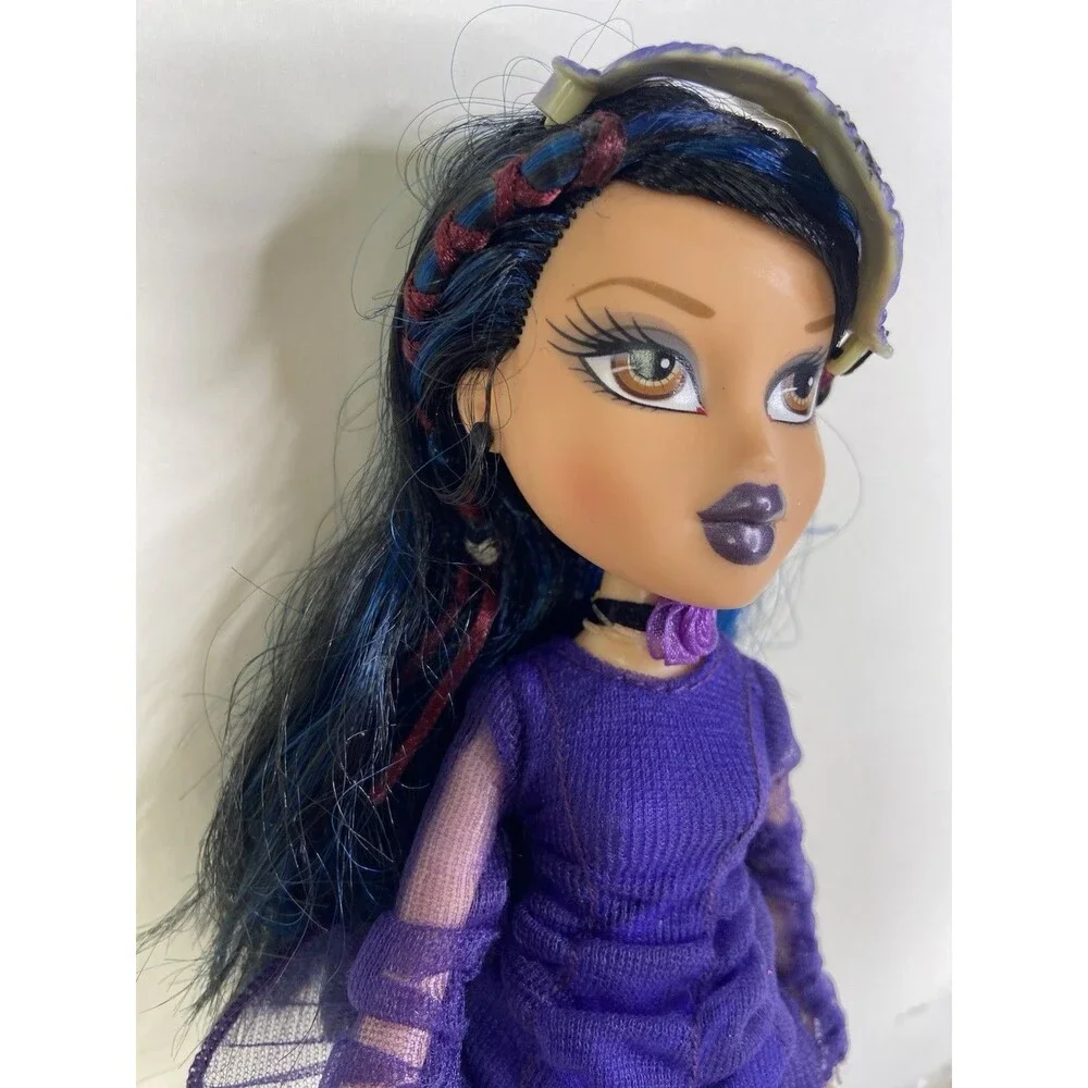 2005 MGA Bratz Midnight Dance Yasmin Doll with Mask Outfit Shoes Vintage FLAWED